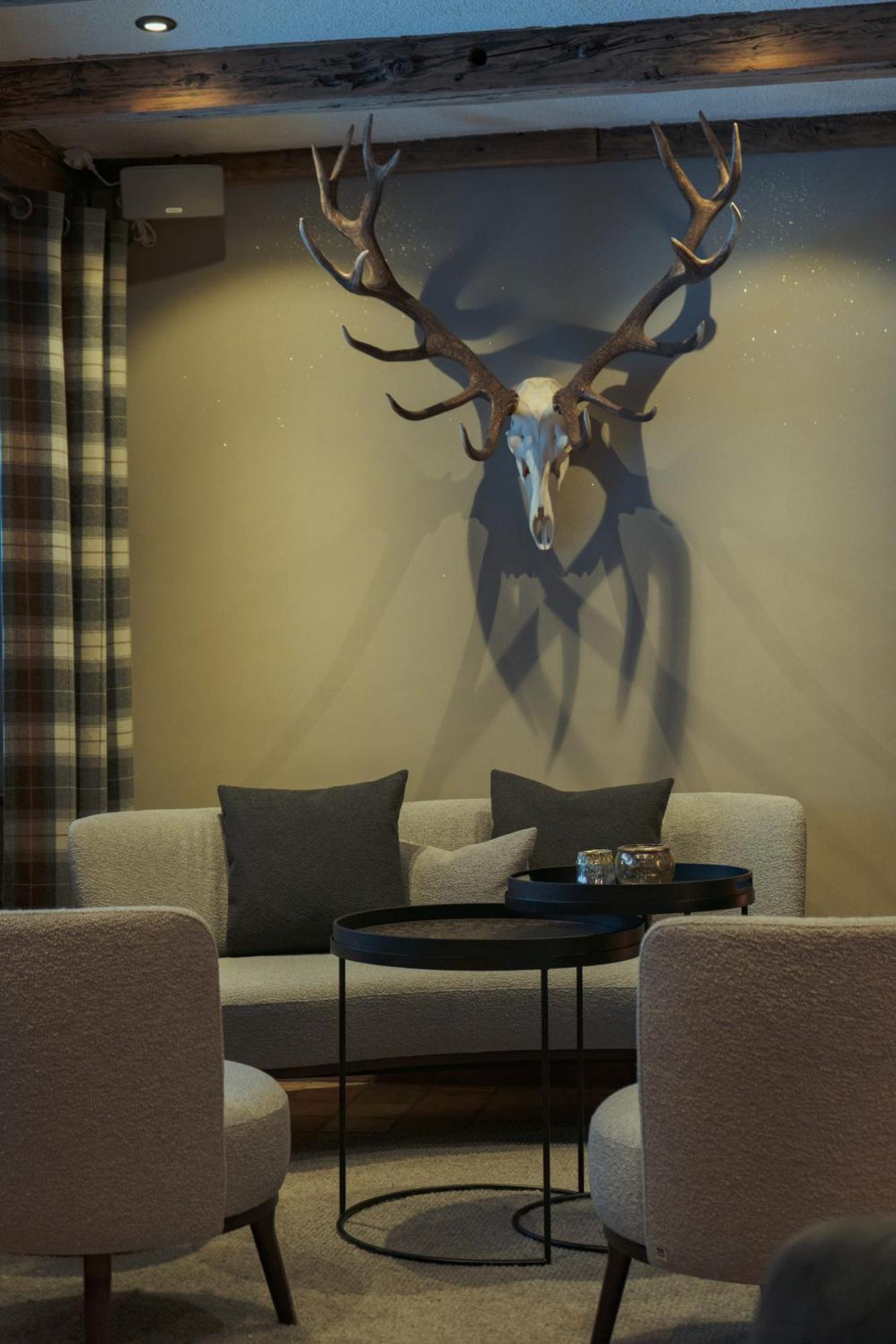 Jaegerhof Serviced Apartements Zermatt Exterior photo