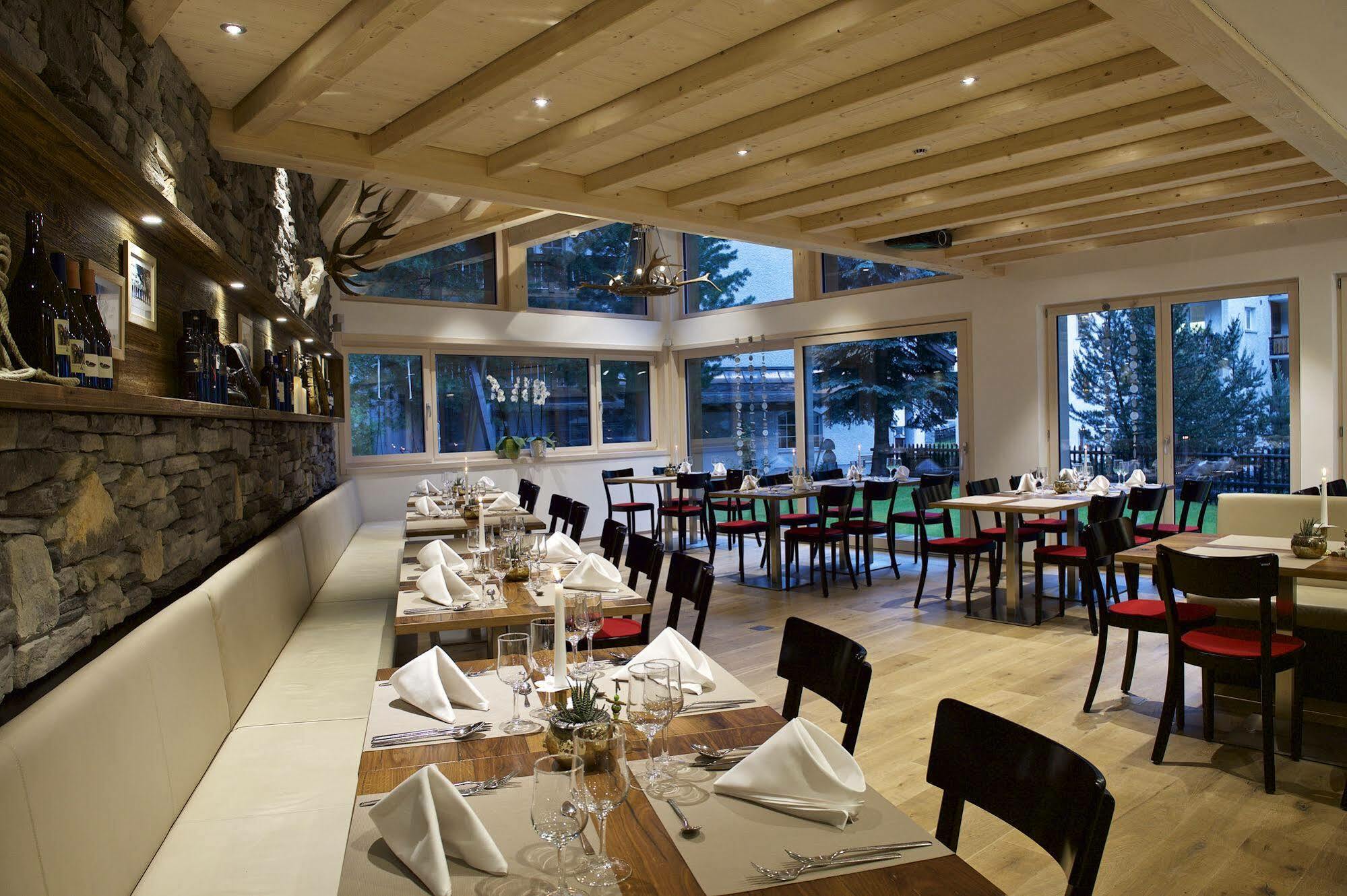Jaegerhof Serviced Apartements Zermatt Exterior photo