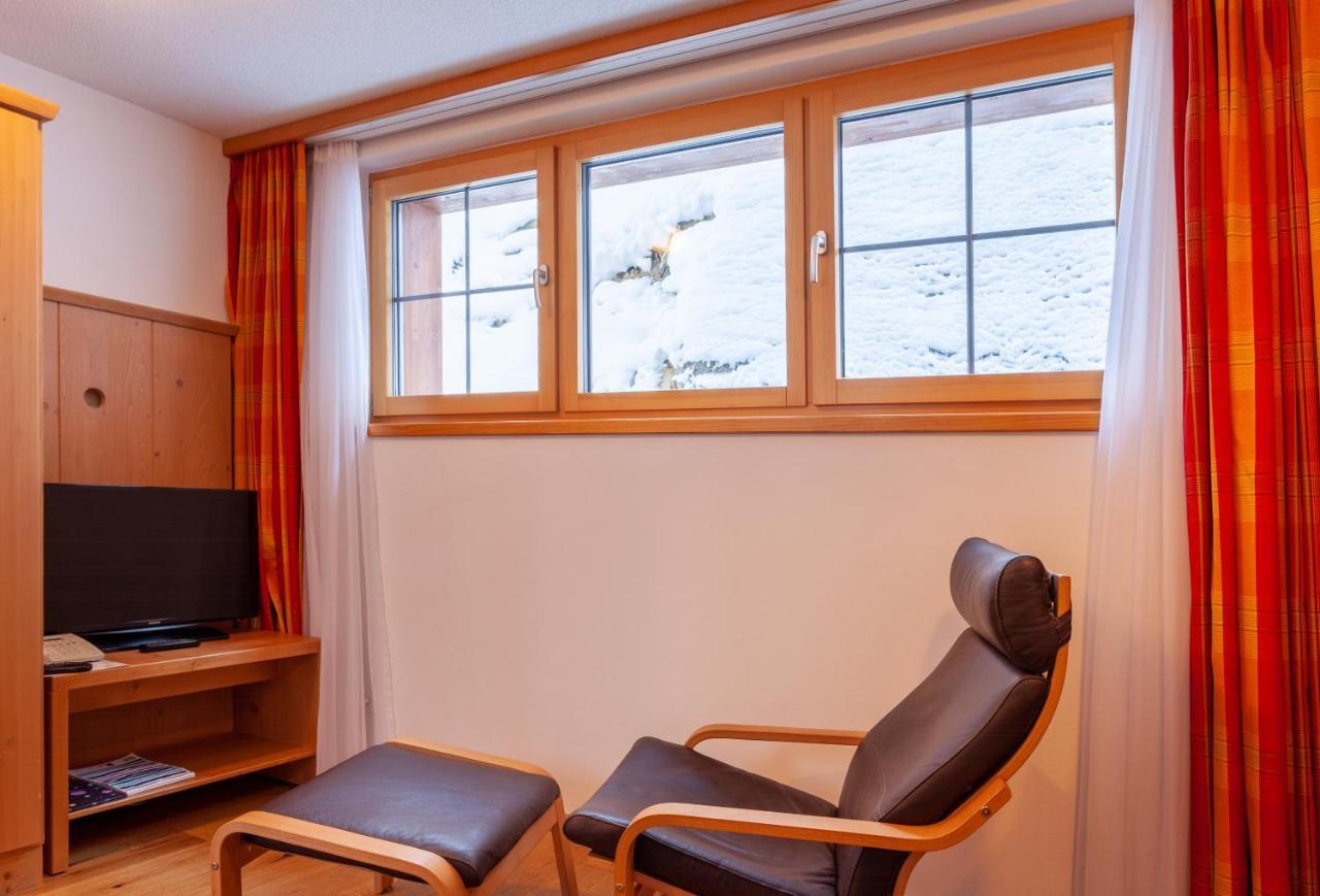 Jaegerhof Serviced Apartements Zermatt Exterior photo